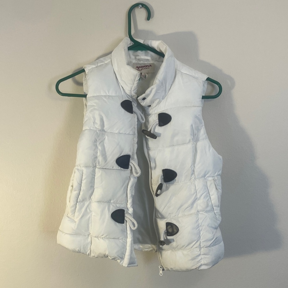 Arizona Jean Company White Puffer Vest